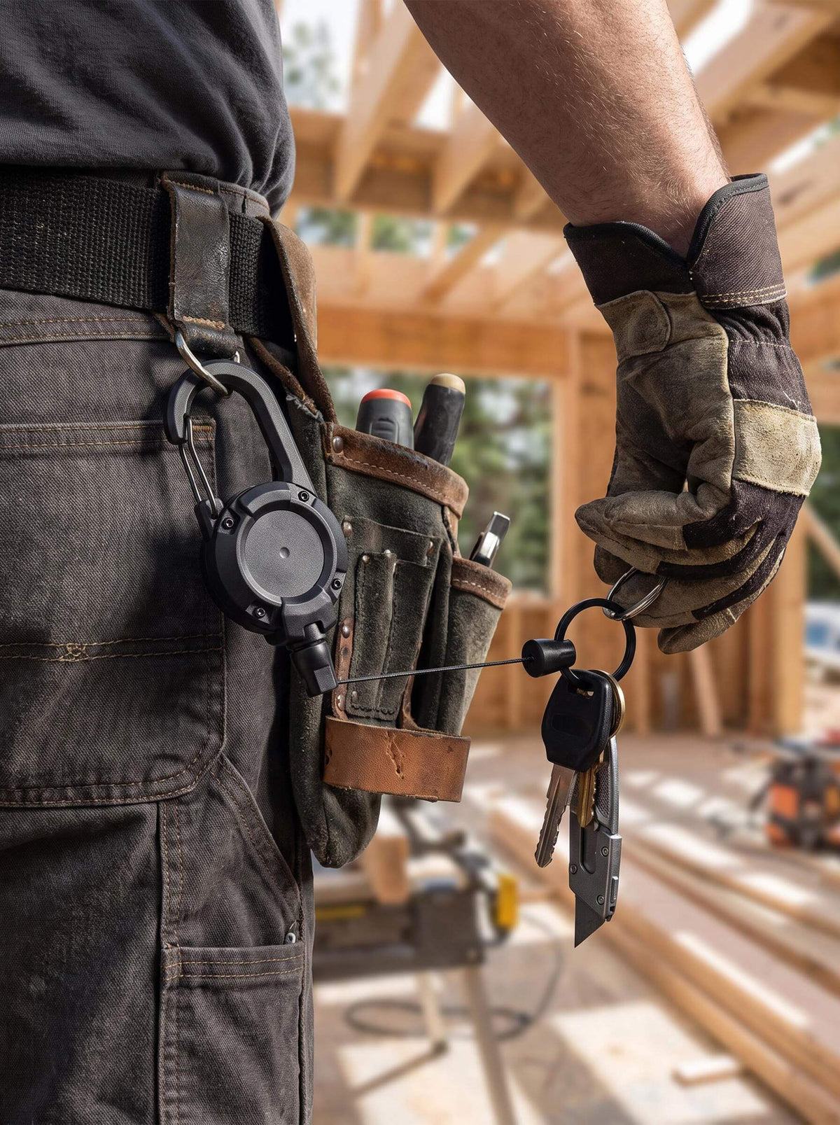 Retractable Work Key Reel with Steel Cable & Carabiner