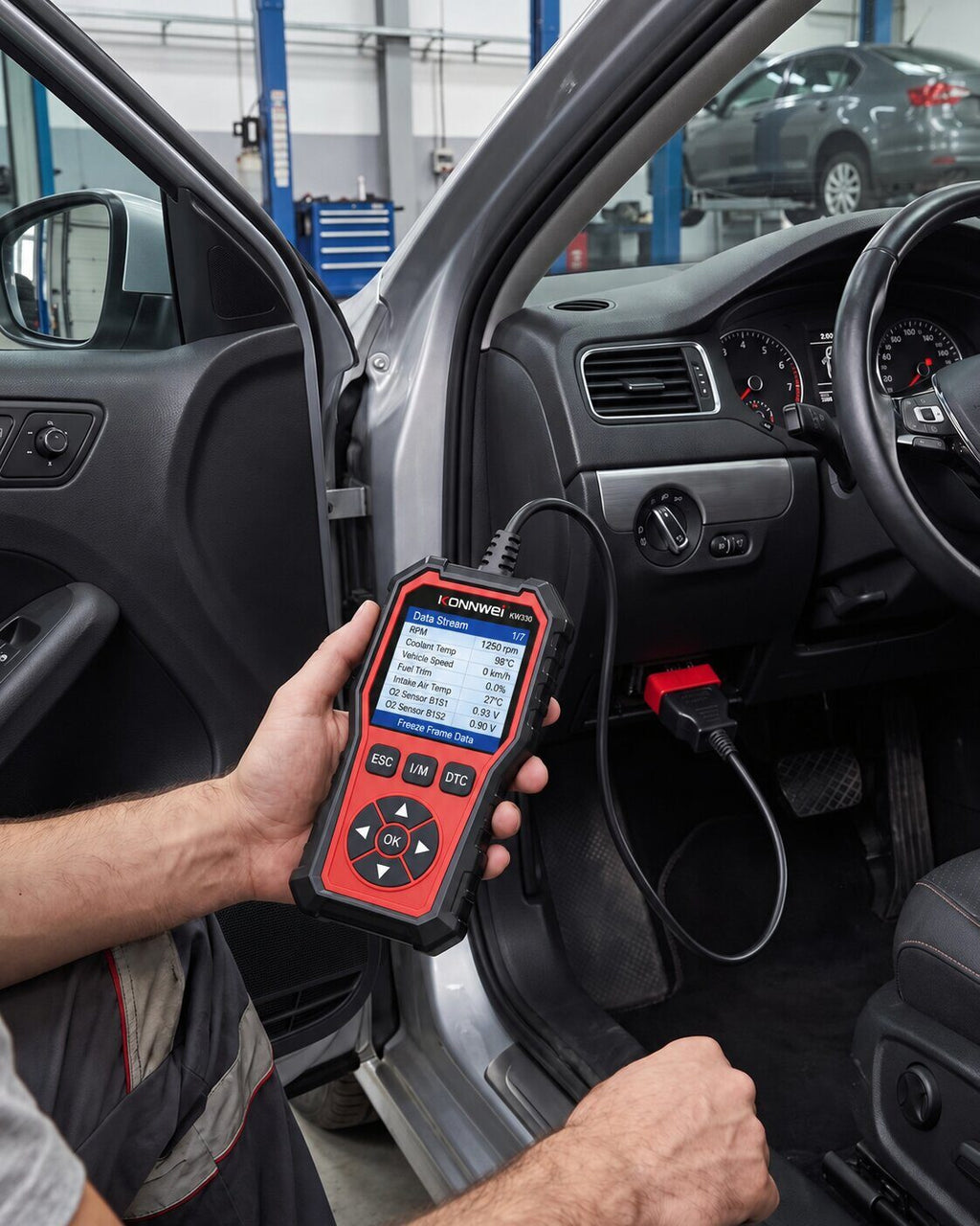 Handheld OBD2 Scanner with Live Data & Freeze Frame
