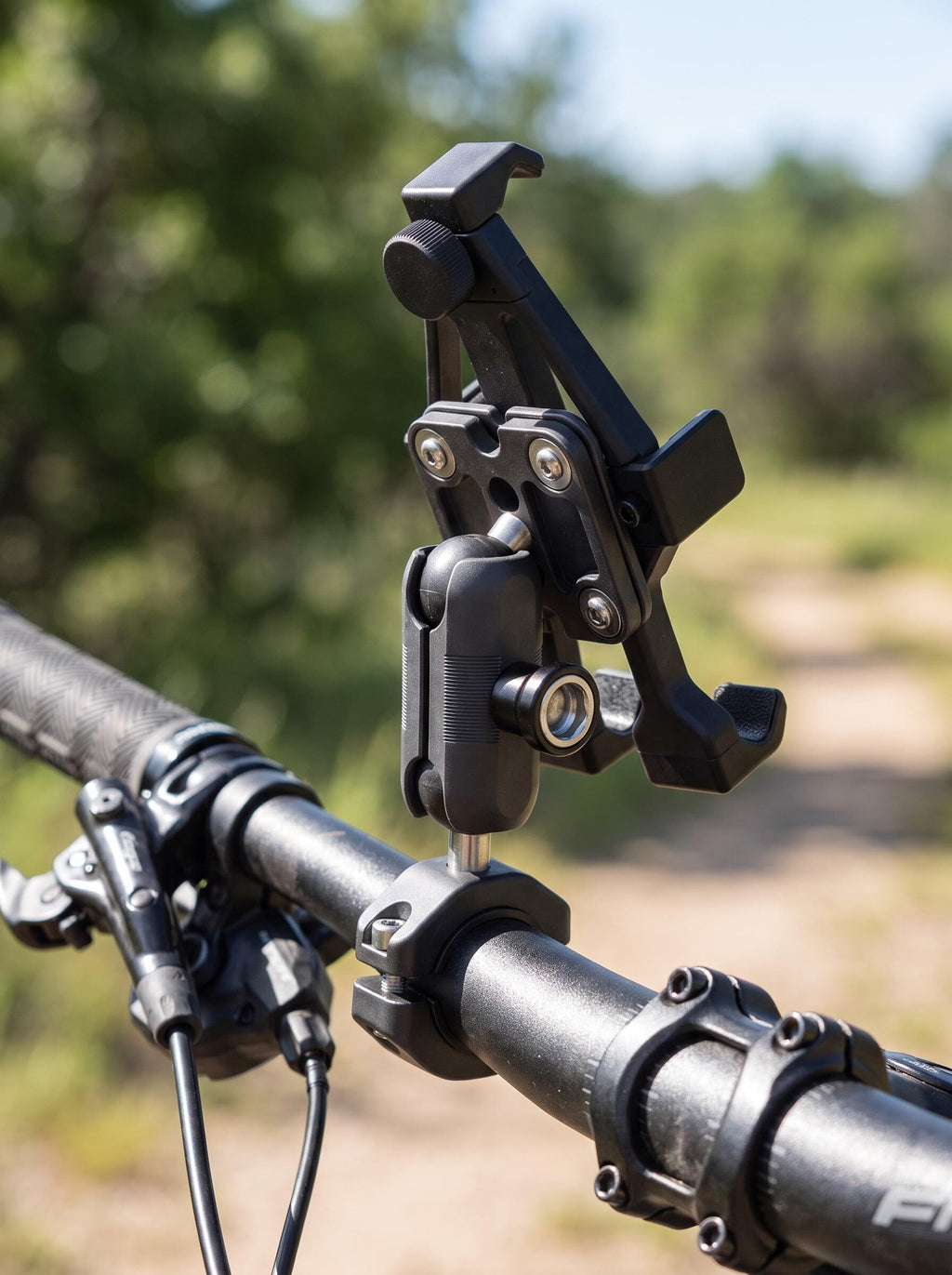CNC Aluminum Anti-Shake Handlebar Phone Mount