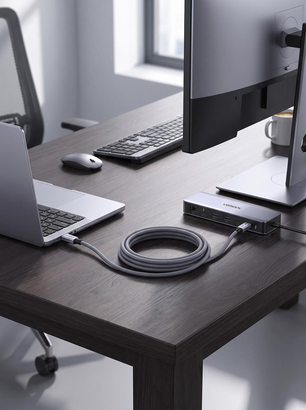 40Gbps USB-C Workstation Cable with 240W Charging