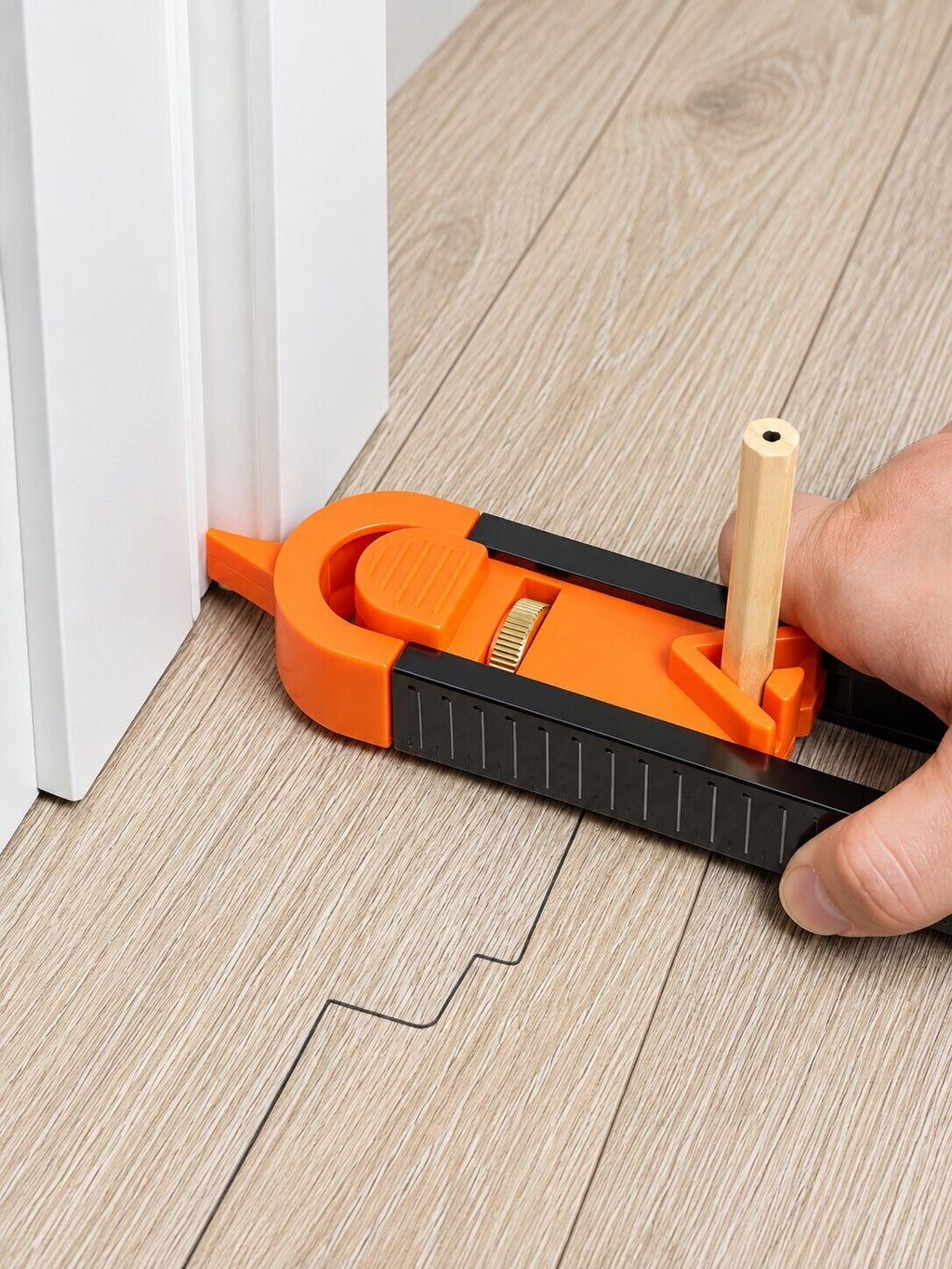 Adjustable Fixed-Offset Contour Scribing Tool for Carpentry