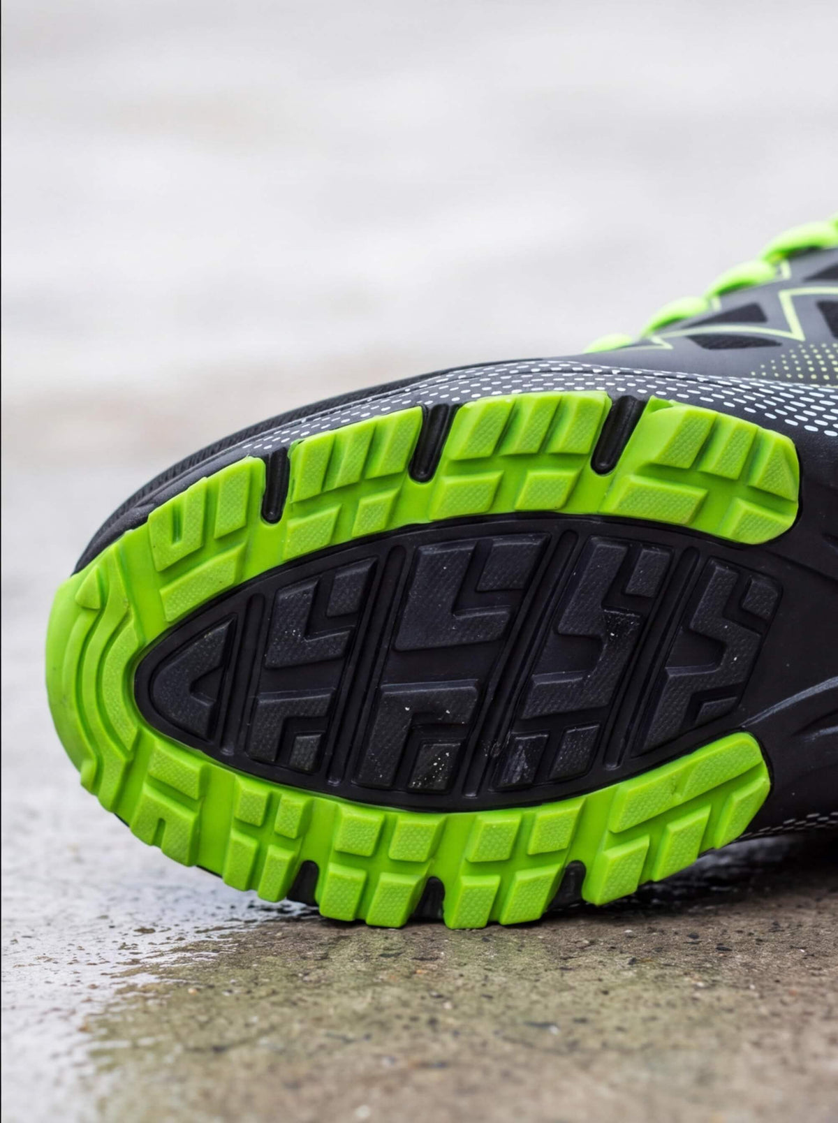 Kevlar Anti-Puncture Steel-Toe Work Sneaker